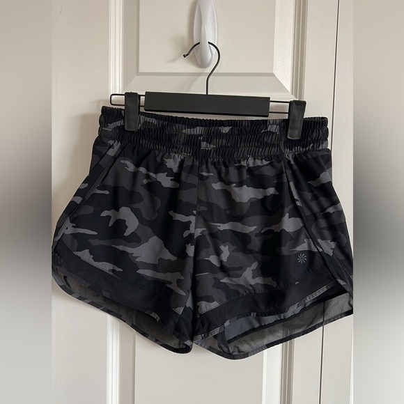 Athleta Printed Mesh Racer Run Short - Picture 1 of 2